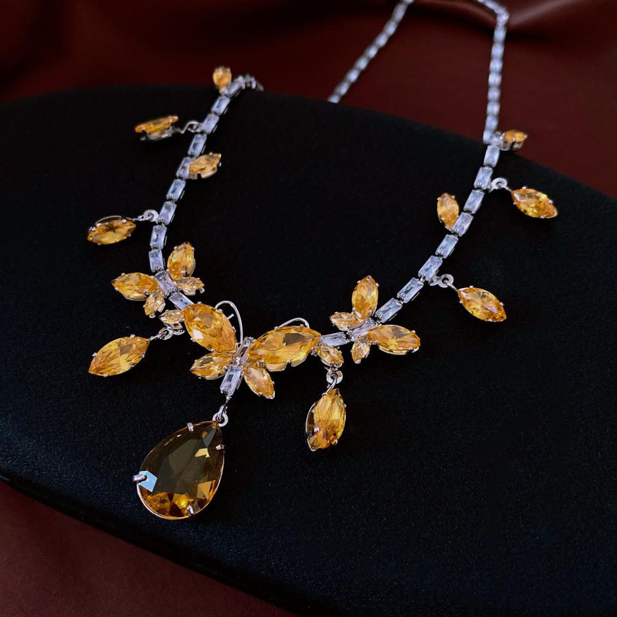 Silbernadel Wassertropfen Zirkonia Anhänger Halskette & Ohrringe Schmuckset - Französischer Hofstil, Leichter Luxus, Vielseitige Pulloverkette.