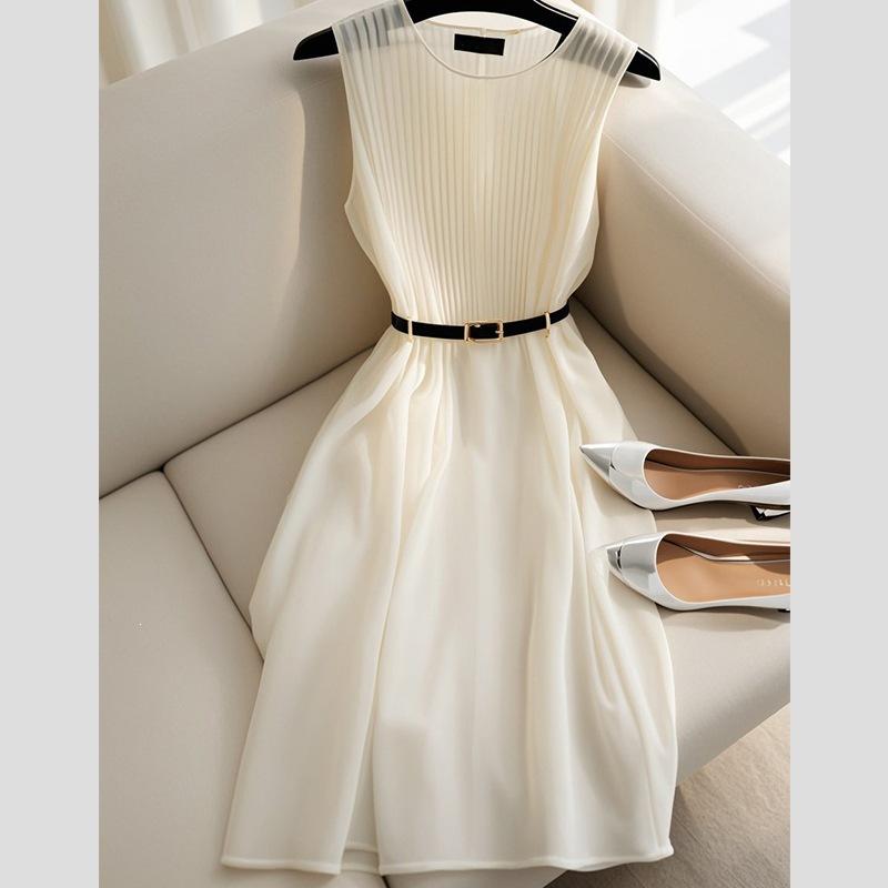 Shenzhen Nanyou French sensory hall style social formal settings temperament white dress S