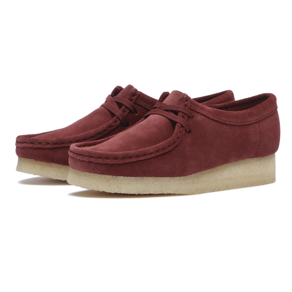 ClarkS W S Wallabee. 26179317 Deep Red Sde