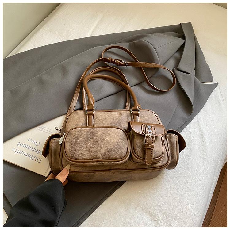 2025 new Korean popular fashion bowling bag female Sen Meng niche underarm bag handbag commuter messenger bag