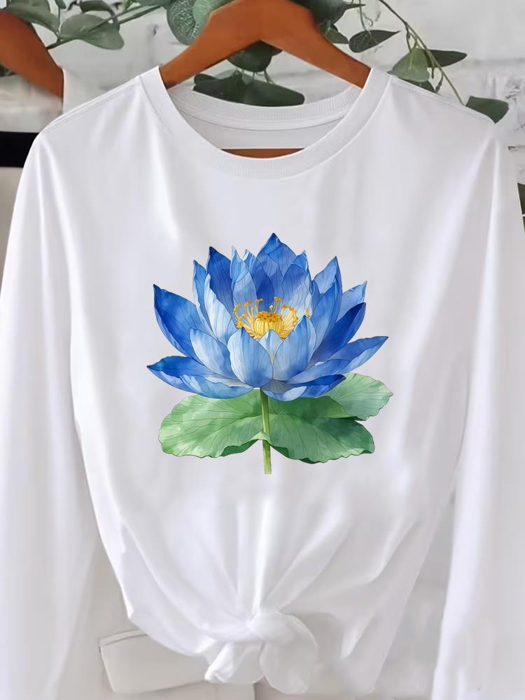 

(Asian Size) sweet love flower trend o-neck Women T Shirt Tee Lady Printed Female Clothing Casual Fashion Top Long Sleeve Graphic T-shirts S
