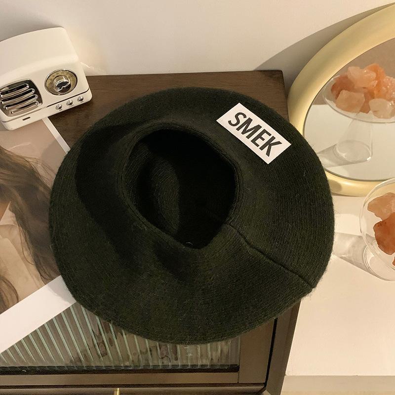 

Knitted Beret Women s Autumn and Winter Letters Ins Japanese Retro Niche Big Head Circumference Beret Painter Hat M（56-58cm）
