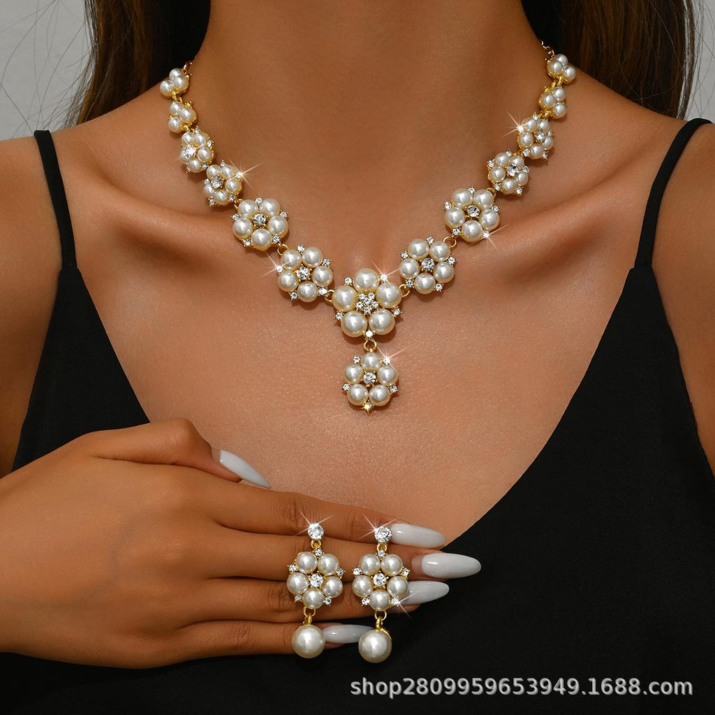 Dress Jewelry Direct Sales Necklace Earrings Two-piece Set Flower Bride Retro High-end Design Set