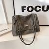 Retro Fashion Casual Commuter Chain Underarm Bag Women's New Simple Large-capacity Shoulder Bag Messenger Bag