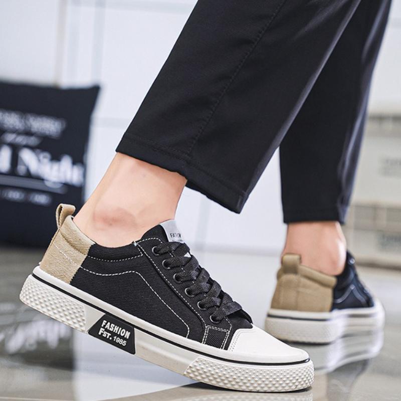 37-48 Large Size Men's Canvas Shoes Summer Breathable Versatile Casual Sneakers New Soft Sole Wear-resistant Skateboard Shoes