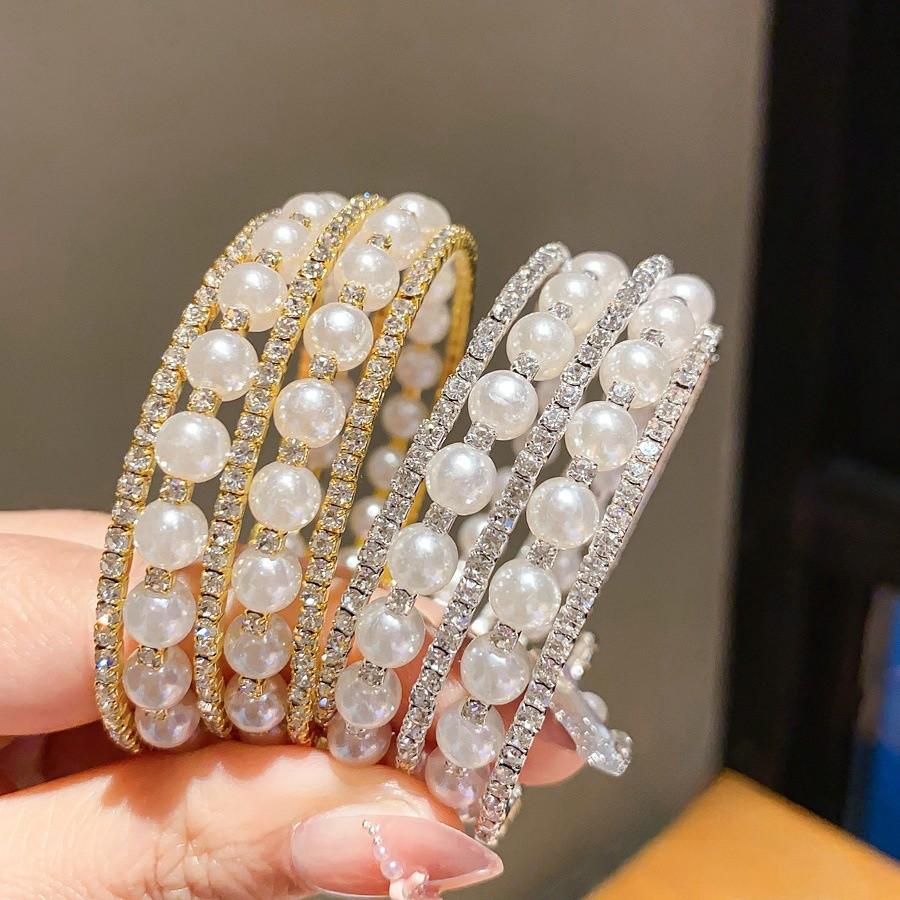 European Fashion Pearl Bracelets With Rhinestone Embellishments For Elegant Women