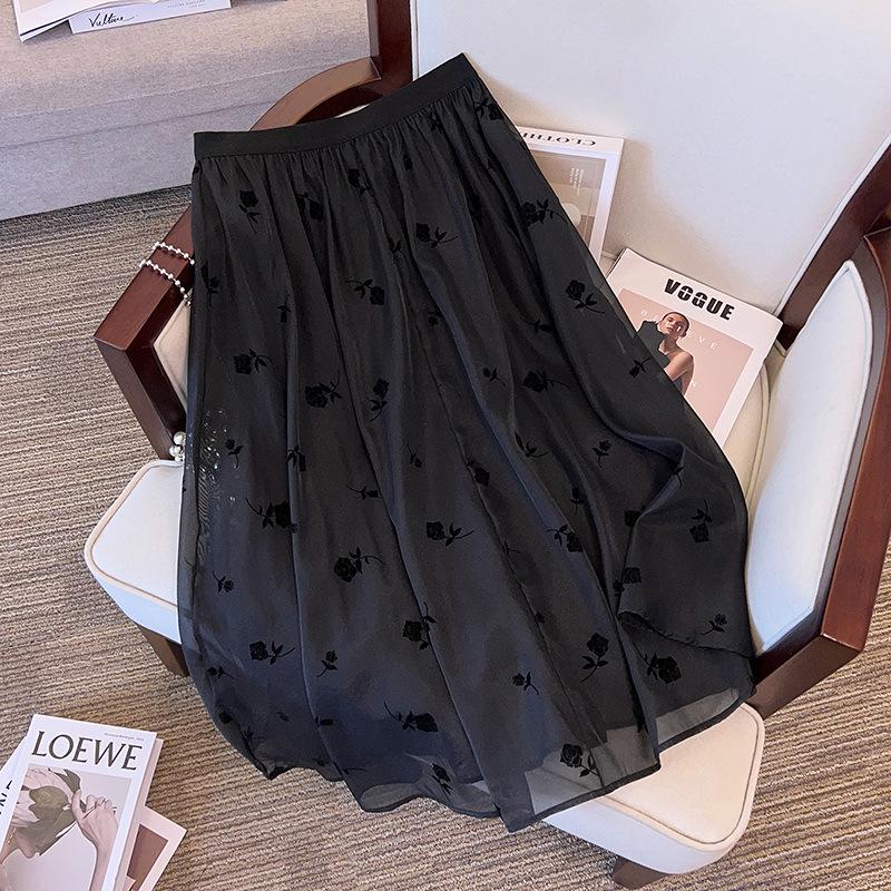 Plus Size Women's Flocking Chiffon Skirt, Loose Fit for 200-350 Jin, Fashionable and Comfortable