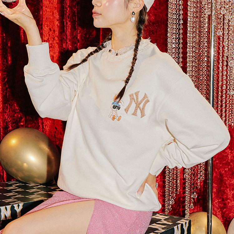 MLB New York Yankees Cartoon Rabbit Print Loose Crewneck Long Sleeve Sweatshirt Unisex sweatshirt Cream 3AMTQ0131-50CRS