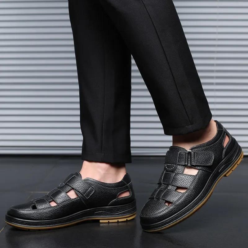 New Men's Soft Genuine Leather Hollow Hole Shoes Sandals Business Casual Shoes for Men Summer Breathable Comfortable Sandals