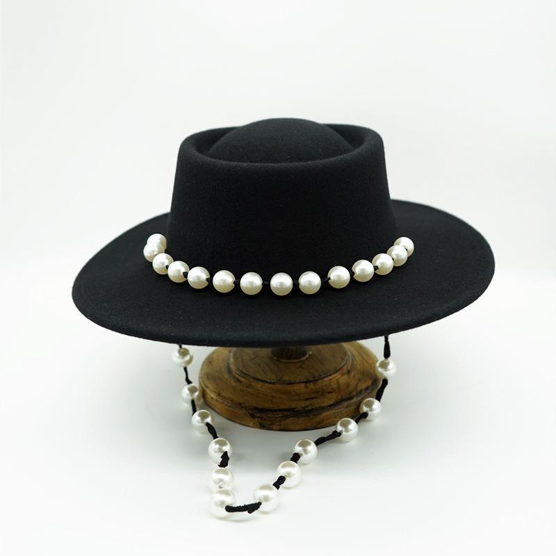 British Retro Black Woolen Flat Top Top Hat Women'S Autumn And Winter Pearl Chain Flat Brim Felt Hat Internet Celebrities Of The Same Style