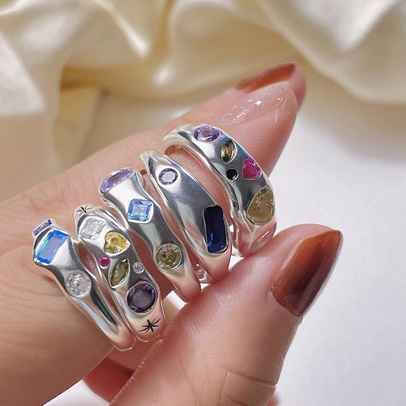 JWER Luxury Colorful Zircon Heart-Shaped Adjustable Ring for Women Retro Index Finger Elegent Crystal Ring Party Jewelry Gifts