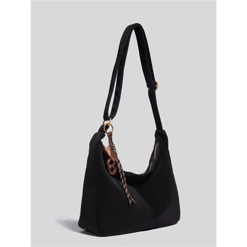 

Retro Frosted Texture Large Capacity Tote Bag - Spring 2025 Versatile Crossbody & Shoulder Bag Standard