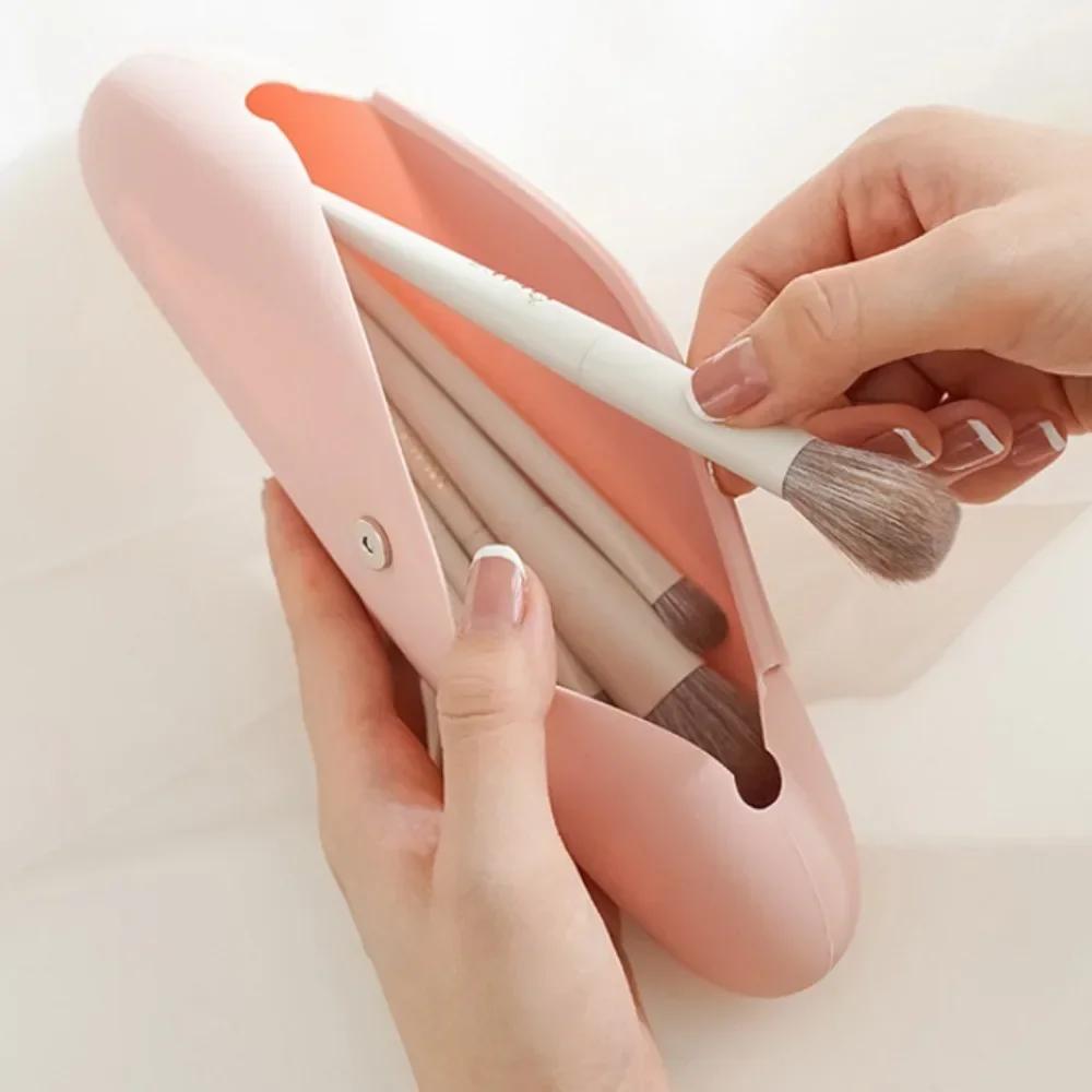 Reise-Make-up-Pinselhalter, Silikon-Aufbewahrungstasche für Kosmetikpinsel, tragbarer Beauty-Schwamm-Etui, Make-up-Organizer für unterwegs