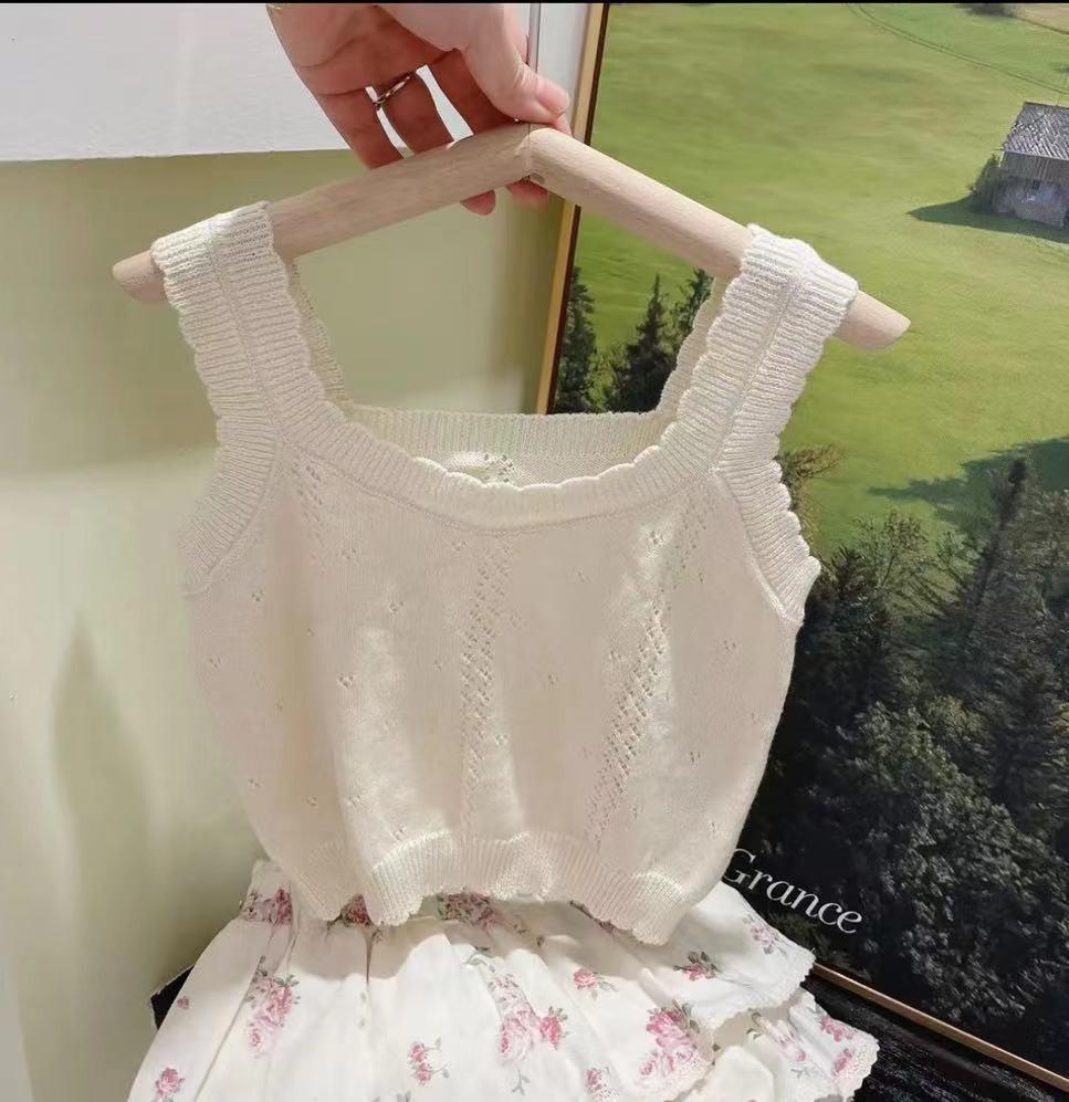 

Elegant Korean Design Girls Summer Set With Soft Knitted Sleeveless Vest And Bloomers OffWhite Camisole,130