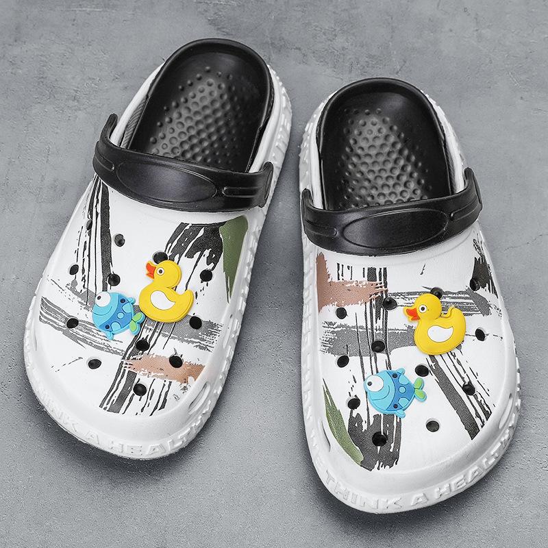Children's hole shoes summer non-slip children's home medium and older children's soft soles spring and autumn boys sandals girls indoor slippers