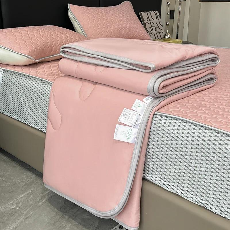 Double-sided Cool Feeling Summer Quilt Set Queen Smooth Ice Silk Cooling Blanket Summer Comforter Fitted Sheet and Pillowcase