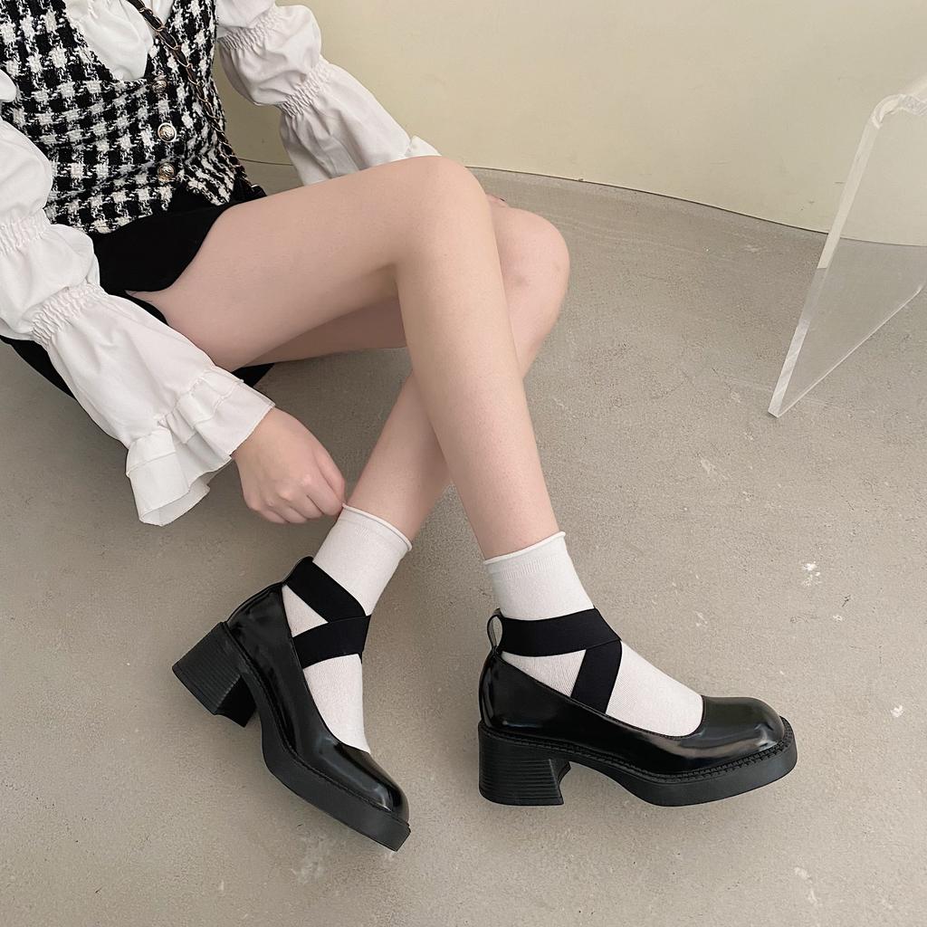 Black Xiaoxiang French Square Head Thick Heel Mary Jane Shoes Women's 2025 New Spring and Autumn Retro Skirt Light Mouth Single Shoes