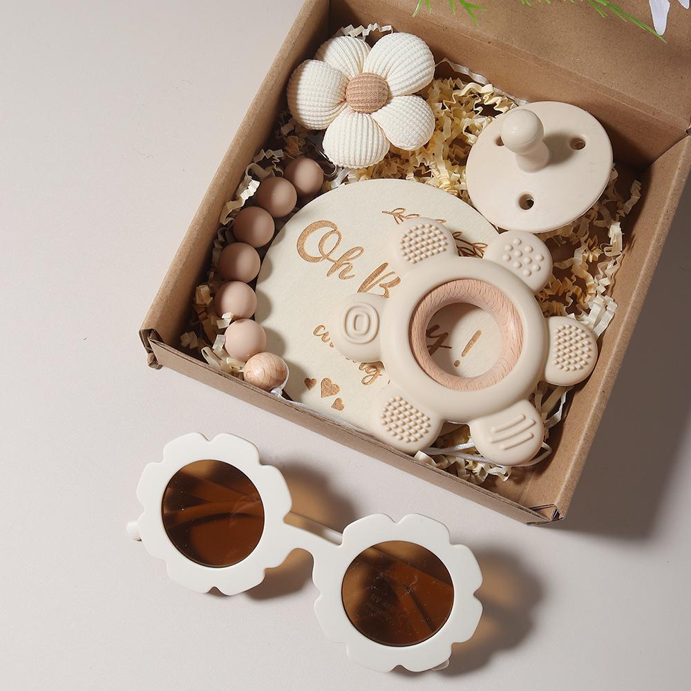 Baby teether Gift Set With flower Teething Pacifier Chain baby sunglass New Born Baby Teether Set