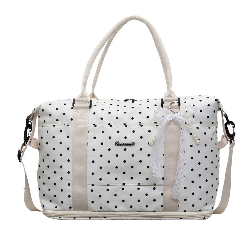 Women's Portable Travel Bag: Lightweight, Large Capacity, Ideal for Short Trips and as Carry-On Luggage.