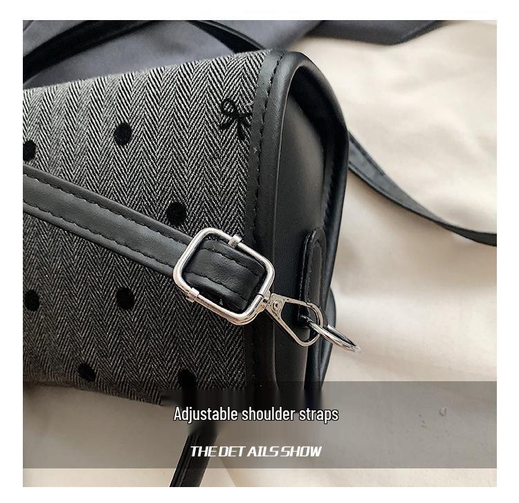 Korean-Style Bow Baguette Shoulder Bag: 2025 Fashionable Textured Women's Crossbody