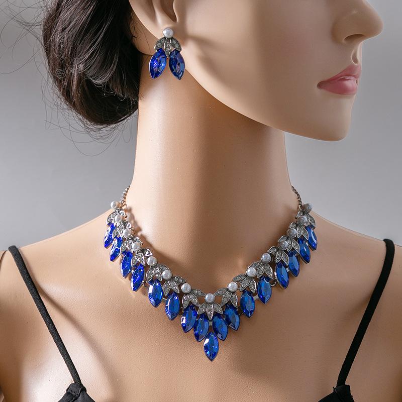 Strass-Halskette und Ohrringe für Frauen, geometrischer Wassertropfen-Anhänger, Hochzeit, Brautschmuck-Set