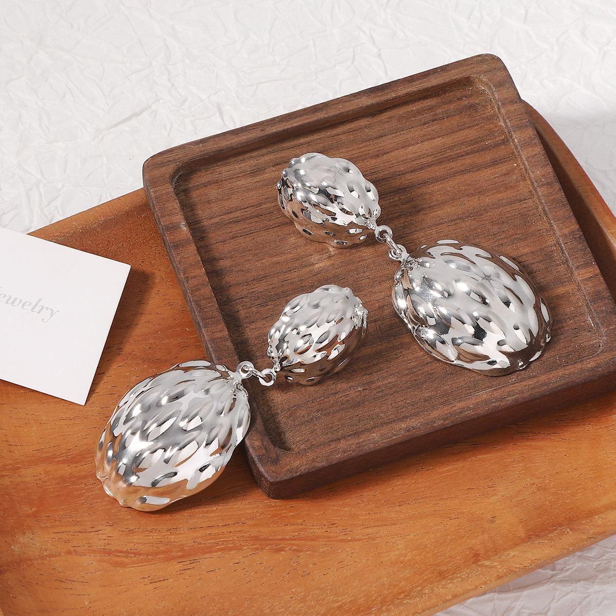 

Летние серьги нового стиля с плиссировкой, трехмерным бутоном цветка, овальной вставкой, преувеличенные, в стиле ретро, элегантные и универсальные