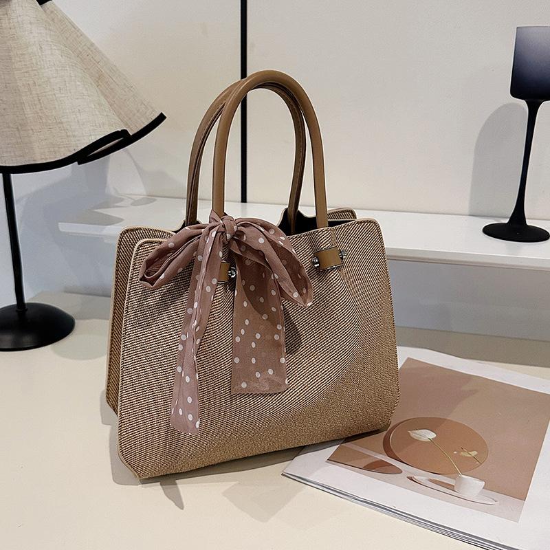 Casual bag women's new trendy fashion versatile hand bag commuter shoulder messenger bag