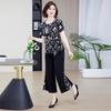 Chic Summer Set: Stylish Two-Piece Short-Sleeve Outfit for Middle-Aged and Elderly Women