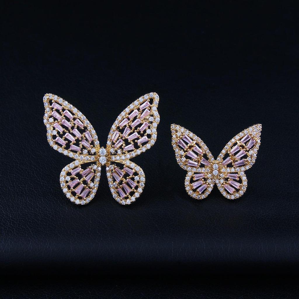 Elegant Zirconia-Inlaid Crystal Butterfly Brooch for Women - High-End Lapel Pin & Fashion Accessory