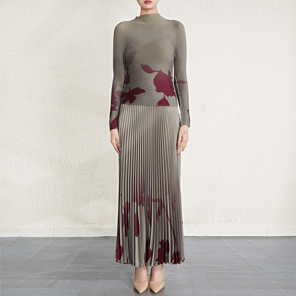 Miyake Women's Stylish Printed Two-Piece Suit: Elastic High-Waist A-Line Skirt & Pleated Top