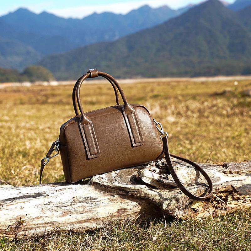 Leather Women's Bag Spring/summer Crossbody Bag Retro Commuter Handbag Female Niche High-grade Texture Shoulder Bag