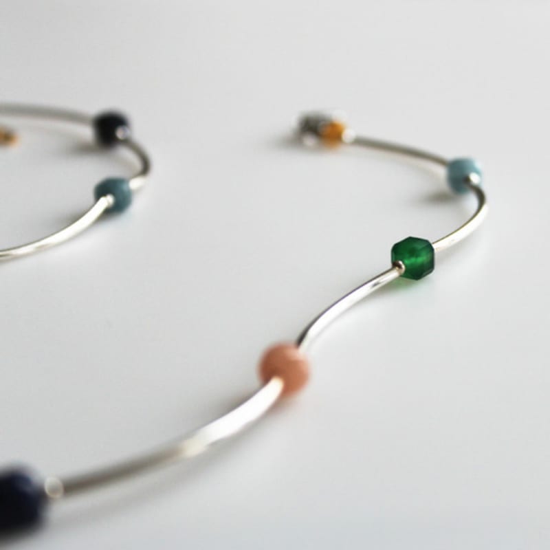 RER Color Stone Wave Necklace