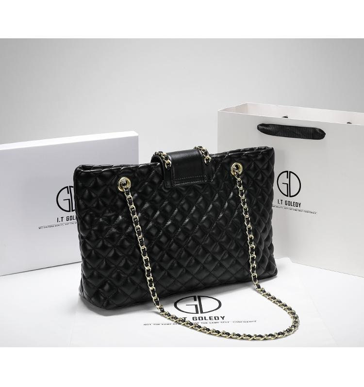 2022 Women's Genuine Leather Large Capacity Chain Tote Bag