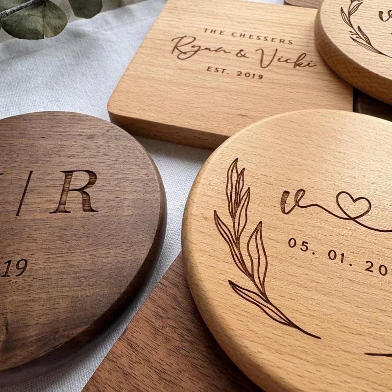 1 stk gratis tilpasset tre personlig bordbrikker solide runde firkantede trebrikker te- og kaffebrikker bordbrikker bryllup julegave