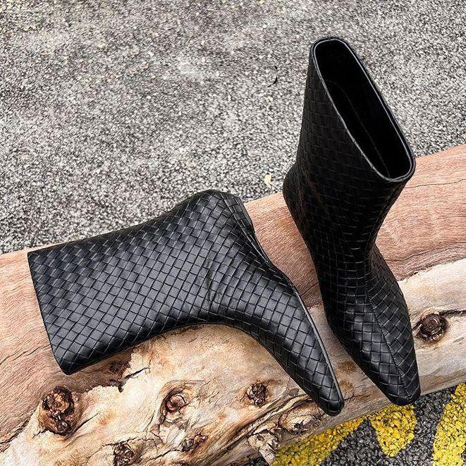 

Woven loose sleeve wedge heel straight mid-tube boots 2025 autumn and winter new fashion versatile square head temperament short boots women 40
