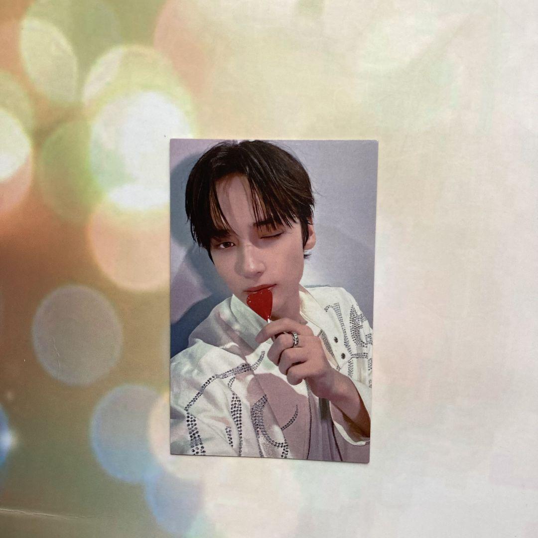 

[USED] TXT Love Language Sanok Hueningkai Trading Card (1 piece)