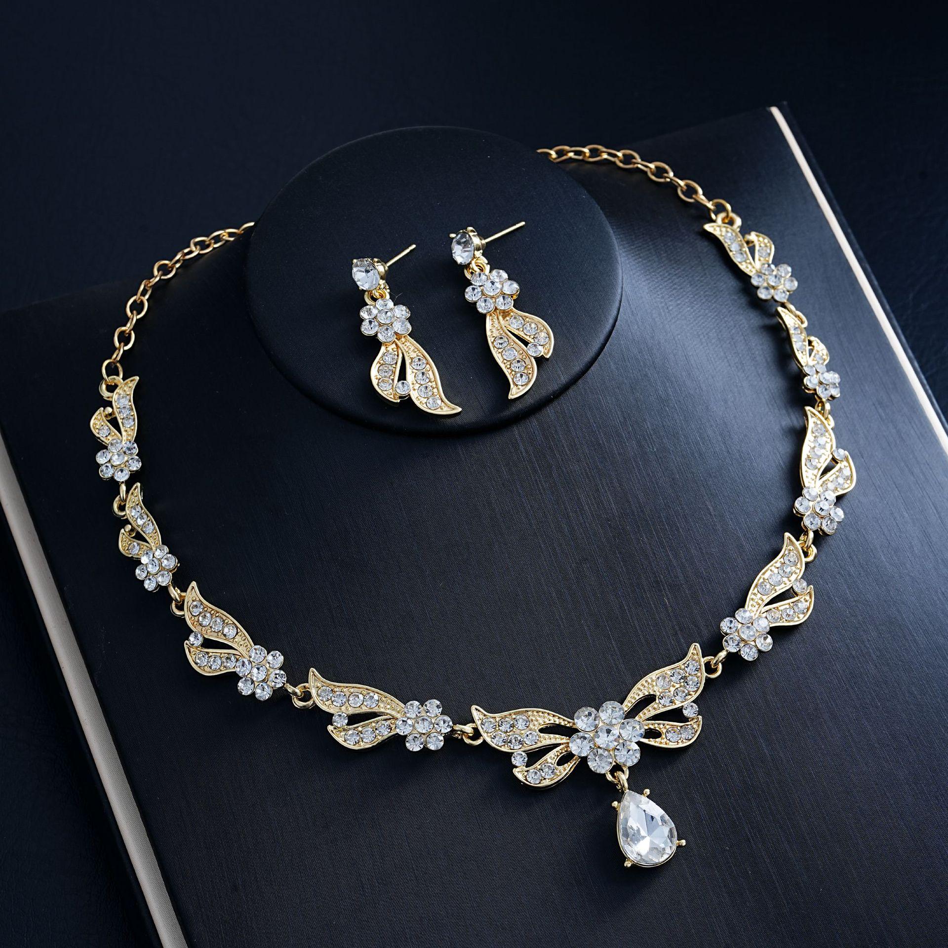 Bridal Fashion Necklace & Earrings Set - Wedding Jewelry Accessories