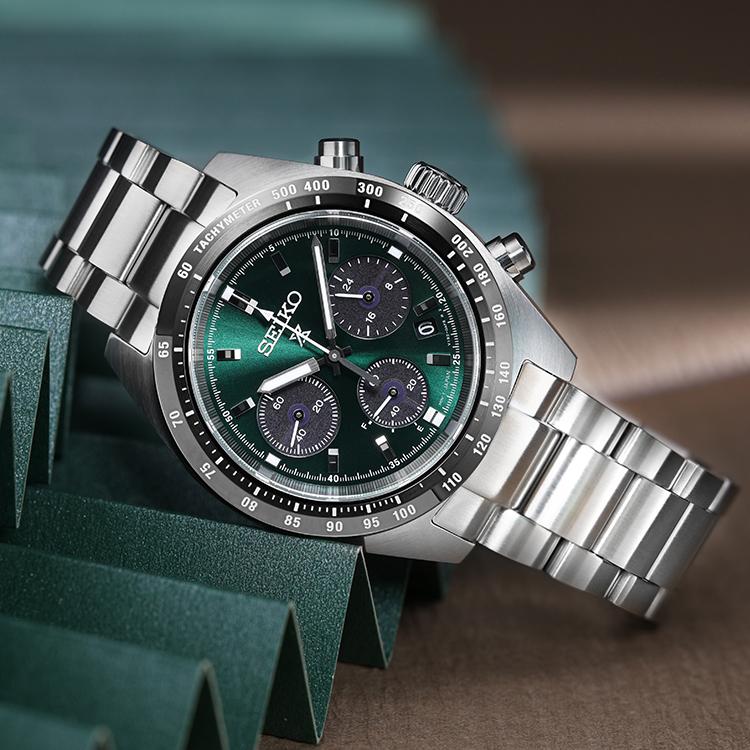 Seiko 100m Water Resistant Quartz Movement Stainless Steel Strap Watch Unisex Green Dial SSC933P1