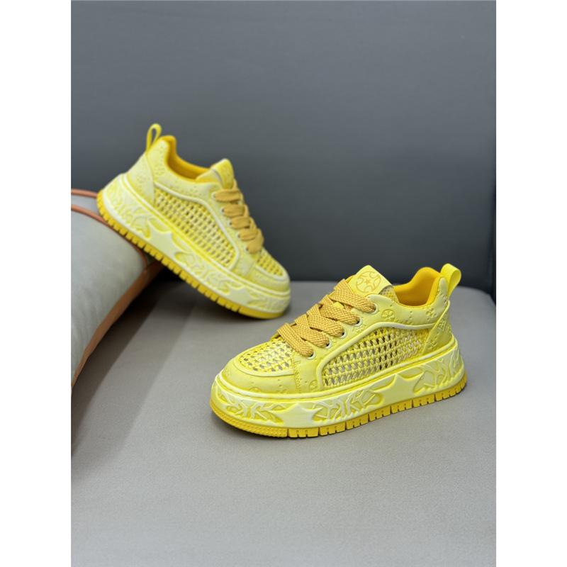 Zapatos nuevos y cómodos, los zapatos deportivos son transpirables y cómodos