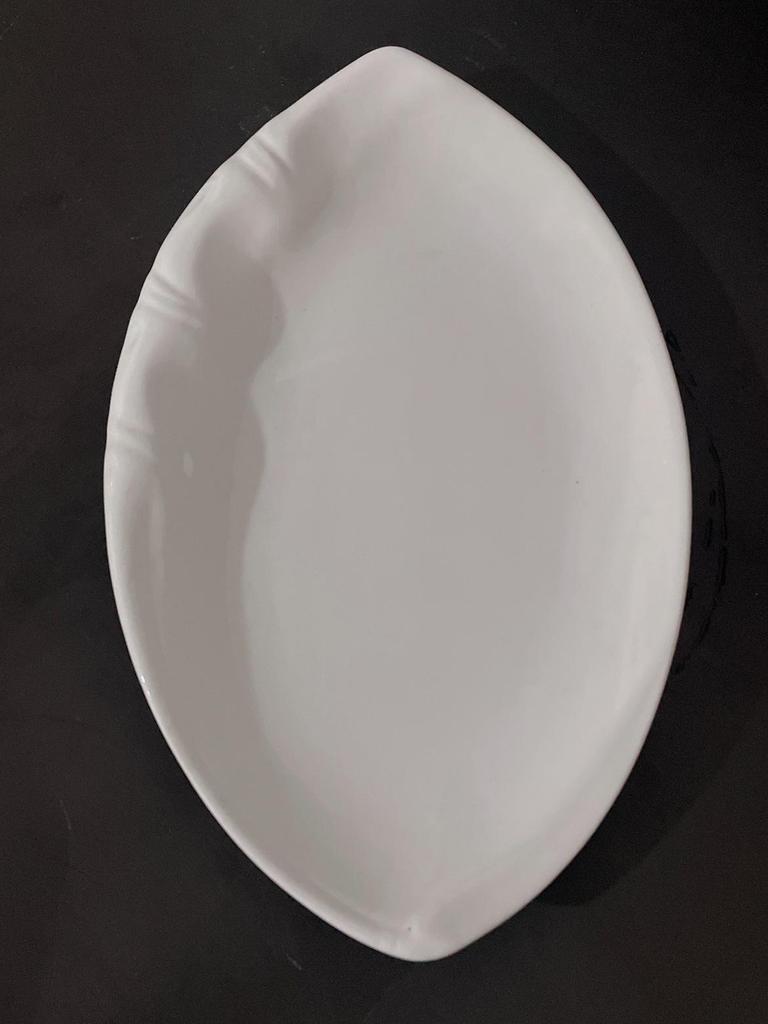 Pure White Bamboo Leaf Ceramic Oval Plate