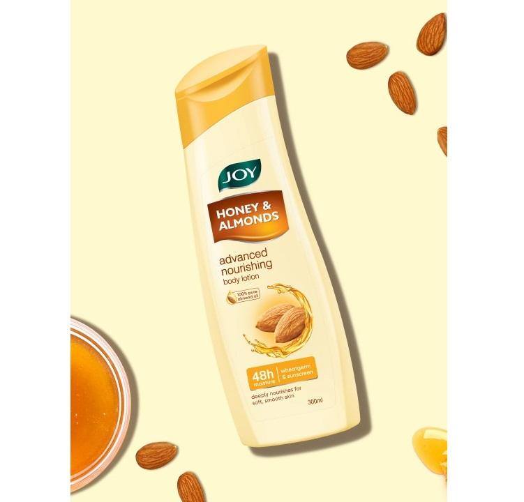 Honey & Almonds Advanced Nourishing Body Lotion For Summer - 300ml 300 ML