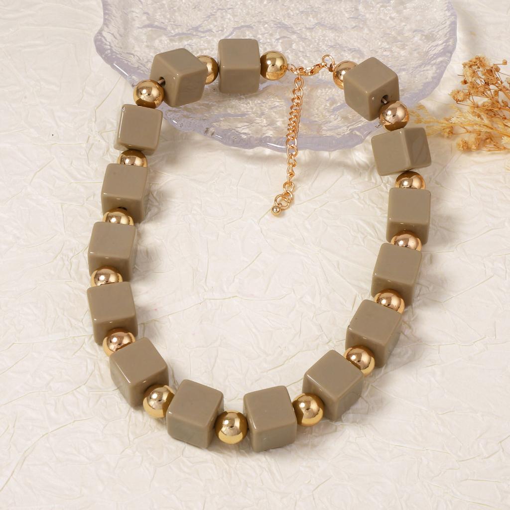 Minimalist Personality Multi Layer Handmade Geometric Colorful Square Beaded Bohemian Necklace Women Fashion Jewelry