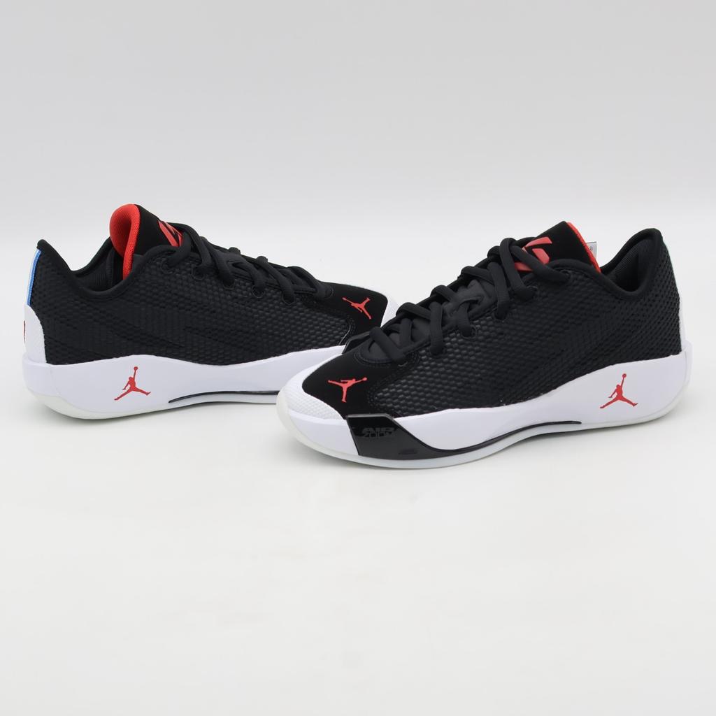 IF1611-001 Nike Luka 77 Bred Basketball Shoes Black White University Red (Menas)