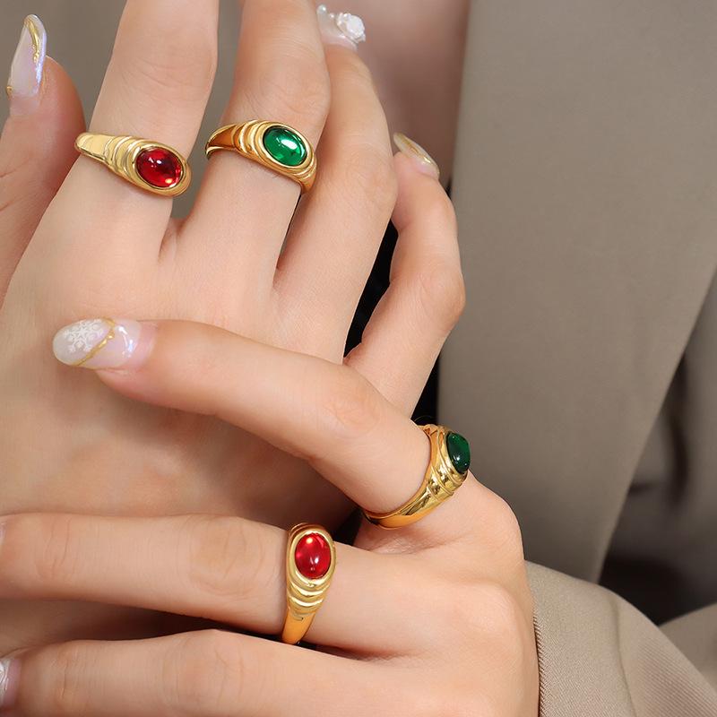 French Retro Gemstone Necklace & Ring Set - Gold-Plated Titanium Steel with Red & Green Zirconia.