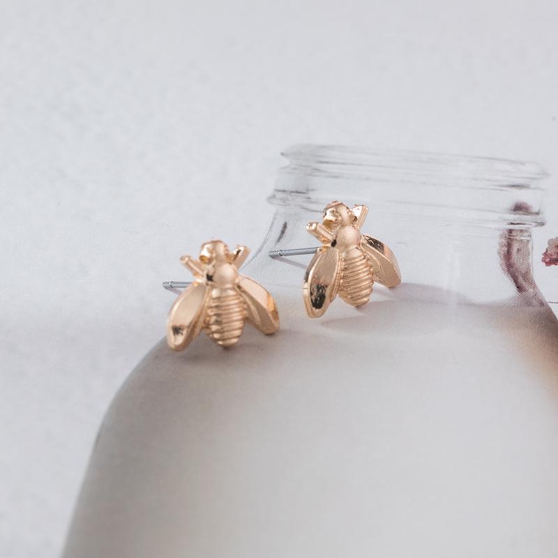 European and American Women's Creative Bee Earrings