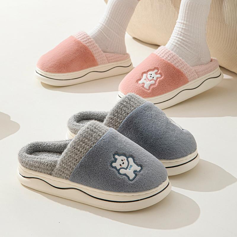 Fashion Casual Fluffy Slippers Women Home Plush Cartoon Designer Winter Woman Shoes Flat Casual Platform Footwear Trend Fuzzy Fur Slides