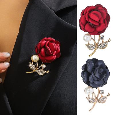 Stoffen Broche met Nep Parels en Roos Kunstbloem Broche Speld voor Dames Strass Reversspeld Kleding Accessoires voor Jas Hoed Tas