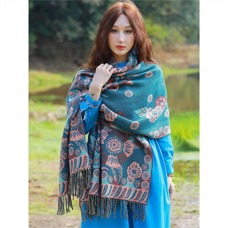 Skin Friendly And Breathable Warm And Versatile Home, Autumn And Winter Women'S Travel Shawl, Thick Cloak, Air Conditioning Blanket
