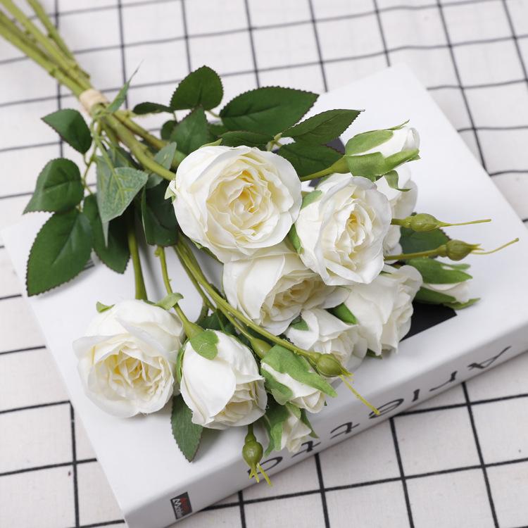 

New simulation handle bouquet of pink beauty roses білий