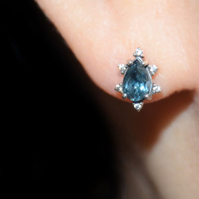 martha in the garret bailey. LB topaz